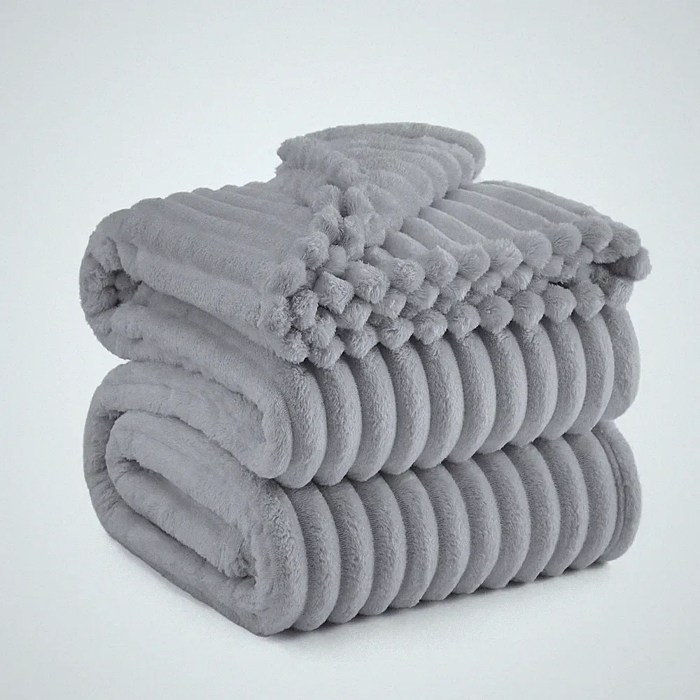 Bedsure Full/Queen Plush Blanket Light Gray